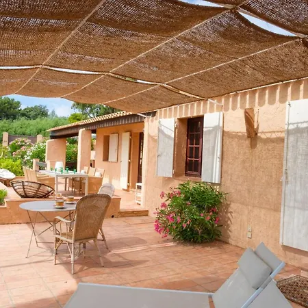 Tatil Evi Spacious House With Sea View And 2 Terraces *